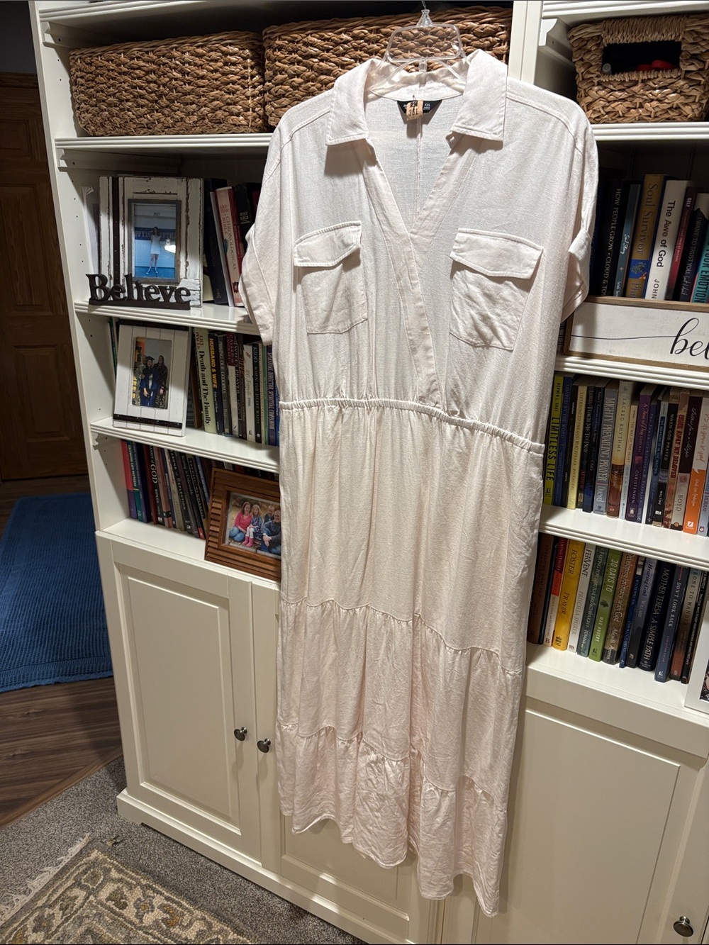 Simply Vera Vera Wang Cream Tiered Midi Shirt Dress